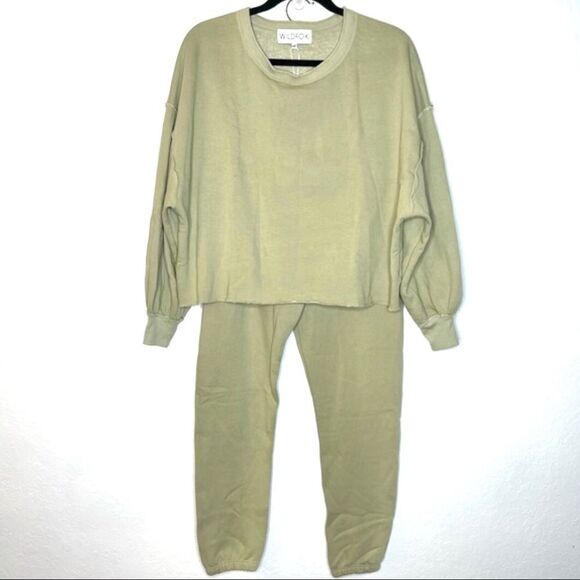 -Wildfox Set Olivia Sweatshirt and Nikki Jogger NWT L